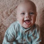 Hillary Vanderosieren Instagram - Je t’aime à vie mon fils 💙 Ma famille d’amour 💙 Joyeux 5 mois 🎉💙 Paris, France