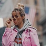 Hillary Vanderosieren Instagram - Dans une autre vie je devais être une américaine girl 🇺🇸 😅 J’aime trop les US 🍕 Wall Street, New York
