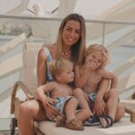 Hillary Vanderosieren Instagram - Ma raison de vivre 💙💙 Merci @wabudhabi & @yasisland #Hotel #abudhabi #famille #publicite W Abu Dhabi – Yas Island