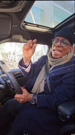 Ian Wright Instagram - We love you Teddy. RIP 🕊️🎶