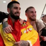 Ilia Topuria Instagram - De niño nunca necesité un superhéroe porque tuve la suerte de tener al mejor a mi lado. Feliz cumpleaños hermano…que este año te siga dando momentos inolvidables. Miyvarxar 🫡❤️ . ბავშვობაში არასდროს მჭირდებოდა სუპერგმირი, რადგან გამიმართლა და საუკეთესო გვერდით მყავდა. გილოცავ დაბადების დღეს ძმაო... ეს წელი დაუვიწყარი წუთებით გაგრძელებულიყოს. Te quiero 🫡❤️ España