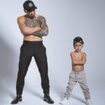 Ilia Topuria Instagram - En 4 semanas, el apellido Topuria será sinónimo de victoria mundial. Aunque para nosotros, la victoria siempre fue nuestra única opción. #TeamTopuria @oblackcaps . სულ რაღაც 4 კვირაში, გვარი- თოფურია მსოფლიო გამარჯვების სინონიმად იქცევა. თუმცა, გამარჯვება ჩვენთვის ყოველთვის ერთადერთი გამოსავალი იყო. Alicante, Spain