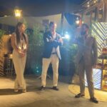 India Martínez Instagram - Anoche me lo pasé genial junto a mis amigos de @ronbarcelospain . Un atardecer de esos que no se olvidan. #ad #barceloimperial Foto o vídeo favorita? (El mío los peces devorando el pan y el último vídeo 😂)