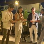 India Martínez Instagram - Anoche me lo pasé genial junto a mis amigos de @ronbarcelospain . Un atardecer de esos que no se olvidan. #ad #barceloimperial Foto o vídeo favorita? (El mío los peces devorando el pan y el último vídeo 😂)