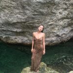 Irina Shayk Instagram - Back into the wild 🐾
