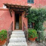 Isabel Oli Instagram – Home for the next few days😘

📍Tuscany 

#TravelWithThePratties #Tuscany