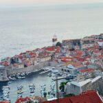 Isabel Oli Instagram - 📍Dubrovnik Its amazing history, food, and cultures as well as its distinctive architecture astound me🤍 Aaaand yes, this is where "Game of Thrones" was filmed, for all of you fanatics!🤩 #TravelWithThePratties #Croatia #Dubrovnik #GameOfThrones Dubrovnik, Croatia