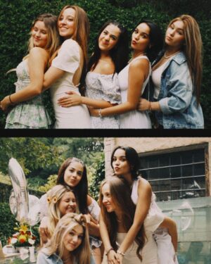 Isabella Tena Instagram - ✨Stay close to people who feel like sunlight✨💐💖🌳🌺☀️🌼
.
.
.
💕los amo con todo mi corazón. 💕