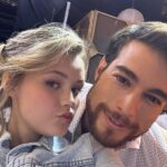 Isabella Tena Instagram - No tienen idea de lo que este proyecto significó para mí… Gracias Anaju! Gracias por permitirme conocer a estas personas que se volvieron mi familia por 6 meses las cuales se llevan un pedacito de mi corazón y yo le llevo mucho aprendizaje espero encontrarnos de nuevo en un futuro. Gracias @juanosorio.oficial por confiar en mi y darme la oportunidad de regresar a la pantalla para hacer lo que más me gusta en un proyecto que se llevo en mi corazón. Gracias a los directores que hicieron posible que esta historia tomara vida @ericmorales @bonniecartas gracias por ayudarme a crear Anaju por siempre estar atentos por enseñarme tanto sacarme de mi zona de confort y por confiar en mi. Gracias a todo el equipo de @elamorinvencible por qué sin ustedes nada seria posible. Gracias a los escritores @martha.jurado.545 @sanxpineda @pabloferrergt gracias por hacer esta historia tan mágica con tantas aventuras, llantos, risas, enojos, cachetadas, peleas y más. Gracias a ustedes!! por apoyarme y apoyar este proyecto que seguiremos disfrutando en la tele. Y GRACIAS Anaju 🥺 me duele mucho decirte adiós pero te aprendí mucho me quedo con todo lo que me enseñaste gracias por sacarme de mi zona de confort de hacer lo que yo crei imposible. El amor invencible Fans