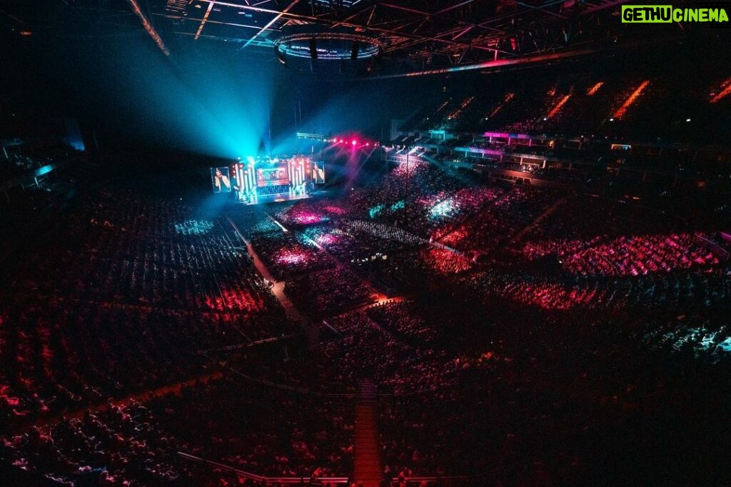 Jack Whitehall Instagram - And breathe! Final night of the Arena tour. Went out with a bang at the @theo2london always such a weird come down today but also very much in need of a break from the sound of my own voice. Couldn’t do any of it without the dream team the incredible @johndodkin @paulwalton73 and @lloydgriffith absolute legends. Big shout outs as well to all of my amazing crew, led by other John and to Ed Smith and Phil Mac and @mmwillwood and Jonathan Hackford @hattierooke @bencavey @tomjameslucy @andrew_takes_photos_ @clydo But the biggest thank you goes to everyone who came along! This leg of the tour did 22 arenas (and Llandudno) played to over 250,000 people in every corner of the country. I never take it for granted that you take the time to come and spend an evening in my company. 🙏 Little break then a few more shows in the Autumn. Be seeing you. London, United Kingdom