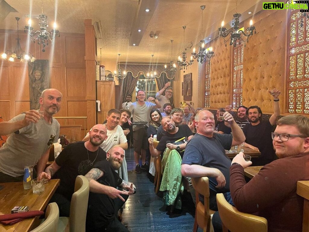 Jack Whitehall Instagram - Had such a lovely time in Wales. Catching up with some Fresh Meat mates @benmcg1 @realkimberleynixon , taking my incredible crew for a team curry and performing in front of three amazing sold out crowds at the @cardiffinternationalarena will be back for one final show in the Autumn. Till then Hwyl 🏴󠁧󠁢󠁷󠁬󠁳󠁿❤️👊 x Cardiff