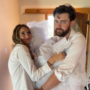 Jack Whitehall Instagram - Ten days until Robots is out! That's like, 240 hours, 14,400 minutes, or 864,000 seconds - not that I'm counting or anything... @shailenewoodley @robots_film #robots