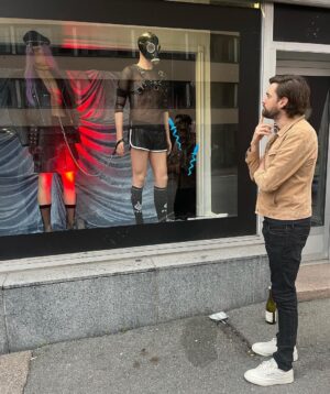 Jack Whitehall Instagram - Popped out in Oslo to get a present for my girlfriend. Think I might get her a jumper at the airport.