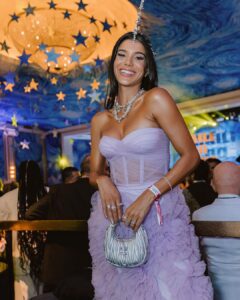 Jakelyne Oliveira Instagram - Finalizando as postagens do Pandora in Rio, obrigada @theofficialpandora por proporcionar um carnaval único e inesquecível, amei cada segundo dessa experiência 😮‍💨🩷. #RiodeJaneiro Rio de Janeiro, Rio de Janeiro
