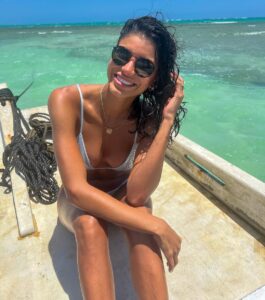 Jakelyne Oliveira Instagram - Foram dias incríveis, regados a amor, sorrisos e boas amizades 🩵🌴🐚 @anayamilagres | @quartoavista Ph: @robertomaarinho #Alagoas #Milagres São Miguel dos Milagres