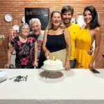 Jakelyne Oliveira Instagram - Hoje o dia foi celebrando a vida da Valentina 🎈 A mais animada, carismática e batedora de perna que conhecemos kkkk. Que Deus abençoe grandemente sua vida. Que este novo ano lhe traga ainda mais alegrias, realizações e momentos inesquecíveis. Sou muito grata por ser acolhida e por fazer parte desta família que amo tanto. Feliz aniversário mô beeeem, te amooo @tinabijos 🎉🥳♥️ Campo Grande, Brazil
