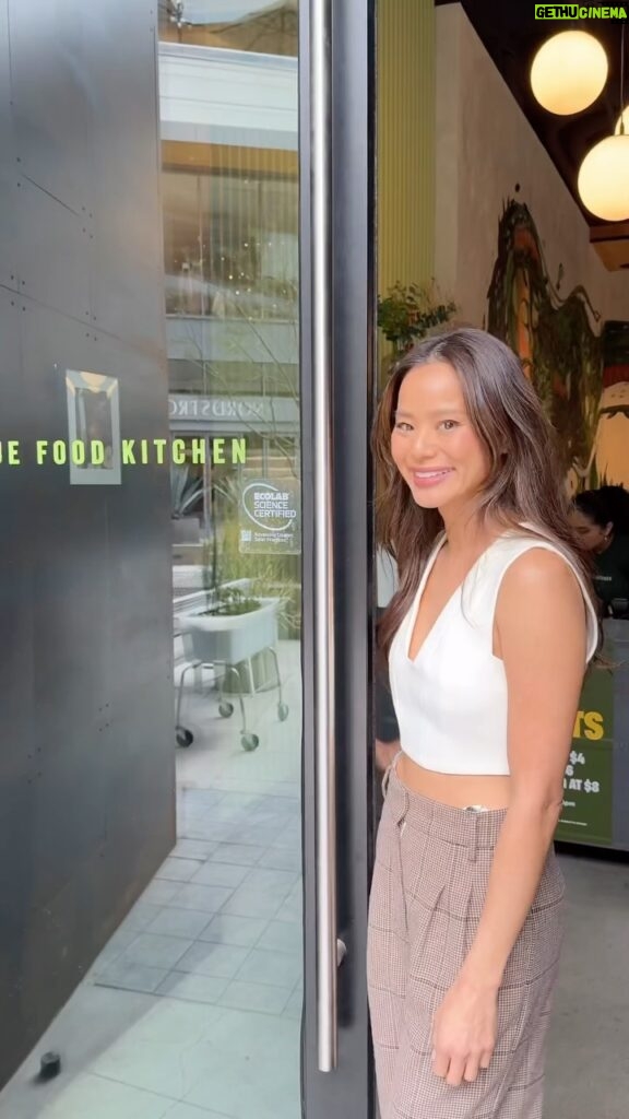 Jamie Chung Instagram - Our girl brunch was long overdue and there was so much for us to catch up on.  This time we‘re meeting up at @livetruefood in Century City. They have hands down the best entrees to share for a group of friends (you’ve gotta try the Edamame Dumplings, Grilled Sustainable Salmon and Hawaiian Fried Rice), fresh juices and delicious cocktails. But most importantly they are part of the Ecolab Science Certified™️ Program, meaning they have paid more attention to their clean, so we don’t have to! @ecolab_inc #Ad #EcolabPartner #ScienceCertified