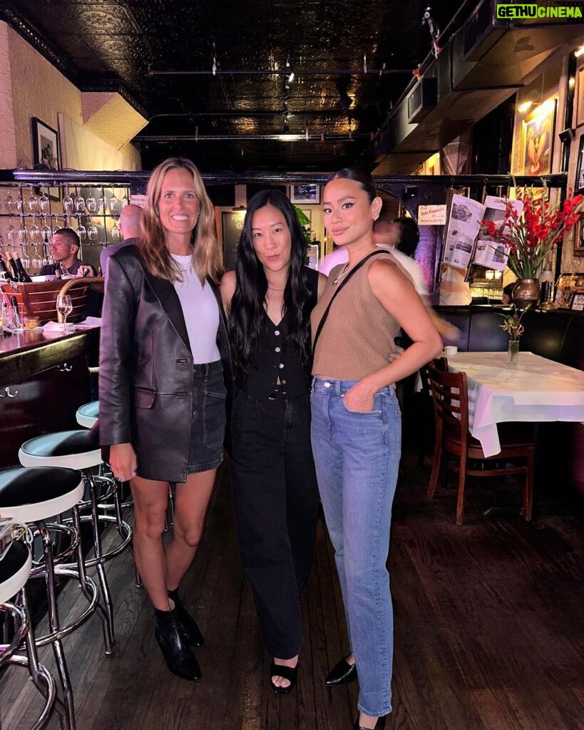 Jamie Chung Instagram - Celebrating @joycejjoyce_ who continues to pave the way as the Design Director at @madewell. Asian excellence paving the way while giving back to organizations that help uplift others. So proud of you! Thank you @thealist.us for having me. #NYFW Raouls