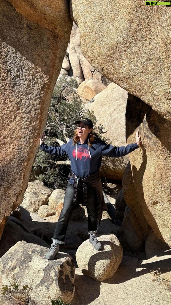 Jenna Fischer Instagram - I thought I wanted a big dance party to ring in my 50th birthday. But as it got closer, what I wanted more than anything, was to travel someplace I’d never been and hibernate with my family. So we did. We went off the grid to Joshua Tree. We hiked and laughed and took in the majesty of stars. I also got a birthday walk with my BFF @angelakinsey and ran into my birthday buddy @bryancranston on the way out of town. I think I’ll do the big dance party next year for my 51st. But this year was just perfect. Thank you for all of your cards and messages. Here’s to my 50s…the decade of tooting your own horn and giving zero effs! @joshuatreenps