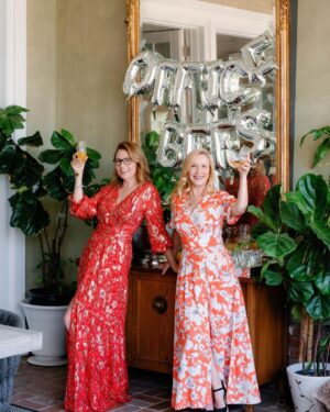 Jenna Fischer Instagram - Happy Best Friends Day!
 
These past two years @angelakinsey and I have taken our best friendship to a whole new level by becoming business partners. It has been one of the most creative, inspiring and fulfilling seasons of my work life so far. It has also deepened our friendship in ways for which I am forever grateful.
 
Thank you @laura.tremaine for throwing us a BFF party with some of our besties to celebrate our book hitting #1 on the New York Times Bestseller list. Laura is an amazing friend and host and she simply would not allow us to let this moment go uncelebrated.
 
Friends keep us going and keep us sane in life’s hardest times. And they are there to cheer our accomplishments. As a way to celebrate, today we are giving away SIGNED copies of The Office BFFS…head over to @deystreet to enter! Here’s to friendship!

📸: @lindseyboice
Makeup: @tamah_krinsky 
Hair: @christikaycagle