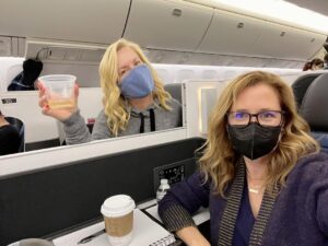 Jenna Fischer Instagram - Two Boss Ladies on their way to be Bosses. #worktrip #bffs