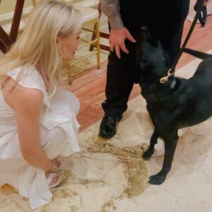 Jennie Garth Instagram - American Humane Hero Dog Awards the BEST Awards show I’ve ever been to… paws down🐾

Thank you @americanhumane @herodogawards 🩷