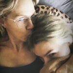 Jennie Garth Instagram – Sundays are for snuggles. 
I hope you’re having a great #sunday 
🖤JG
