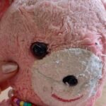 Jennie Garth Instagram - Loving me since April 3rd, 1972 thanks to my dad. I held this guy every night, and now he watches over my oldest daughter @lucabellabella and keeps her safe. Ted E. Bear getting some TLC 🎀🧸💕 Did you have a teddy bear? New York City