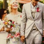 Jennie Garth Instagram - Yesterday, 7/11/15 marked our 8 year wedding anniversary. I thank the stars above for our marriage. I love the way it has changed us both into more patient, loving and understanding humans, not just with each other but with everyone around us. You make me a better person @dirvla. You aren’t much of a gambler but let’s be honest, you hit the jackpot👯‍♀️👯‍♀️ 🤣 I love you babe! ❤️