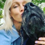 Jennie Garth Instagram – It’s normal that I just want to stay home with my dog right? 🐶❤️
#monday