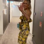 Jennie Garth Instagram - On my way! 💛JG Berlin, Germany
