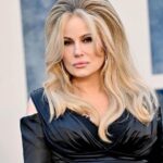 Jennifer Coolidge Instagram - Thank you for the fab party @VanityFair !!! You went above and beyond…. A bunch of expert party planning people involved that was very clear - Just when you thought you couldn't wear your excruciating heels for one more sec.... A girl (yeah they're like way more substantial) and boy came over to me and asked me if I'd like to wear some comfortable shoes home --I said “YESSSS! Are you serious!?” So they handed me a pair of black "Rothy's"..... They made sure to tell me that they were made from 100% recycled materials (mostly plastic bottles) Oh my god what a brilliant idea and it changed my night in an instant...and it turned my night into a dream!!!🙏❤️🙏❤️💋💋XOX Hollywood, California