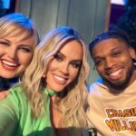 Jenny McCarthy-Wahlberg Instagram - What a sweet show tonight. Loved that @malinakerman and @d.ham3 joined us! #themaskedsinger