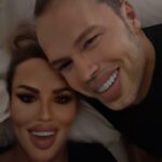 Jenny McCarthy-Wahlberg Instagram – Wrong on so many levels. 🤦‍♀️😂

#makeupaddict #makeup #makeuptutorial #makeuptransformation