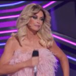 Jenny McCarthy-Wahlberg Instagram - Part two! Of course the smart banana @davidfoster guessed @carrieunderwood correctly! Thanks again Carrie! And I’m happy to loan you my voice anytime you need it. 🤣 ❤️ @maskedsingerfox