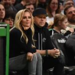 Jenny McCarthy-Wahlberg Instagram - At @celtics game/date night with the Mr. @donniewahlberg ☘️ ❤️ #datenight Photos : @brian_babs_babineau