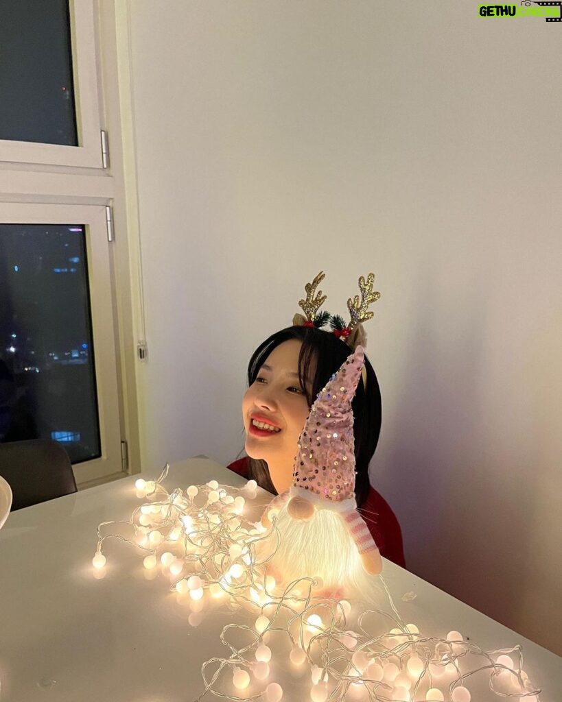 Jeon So-yeon Instagram - 🎄