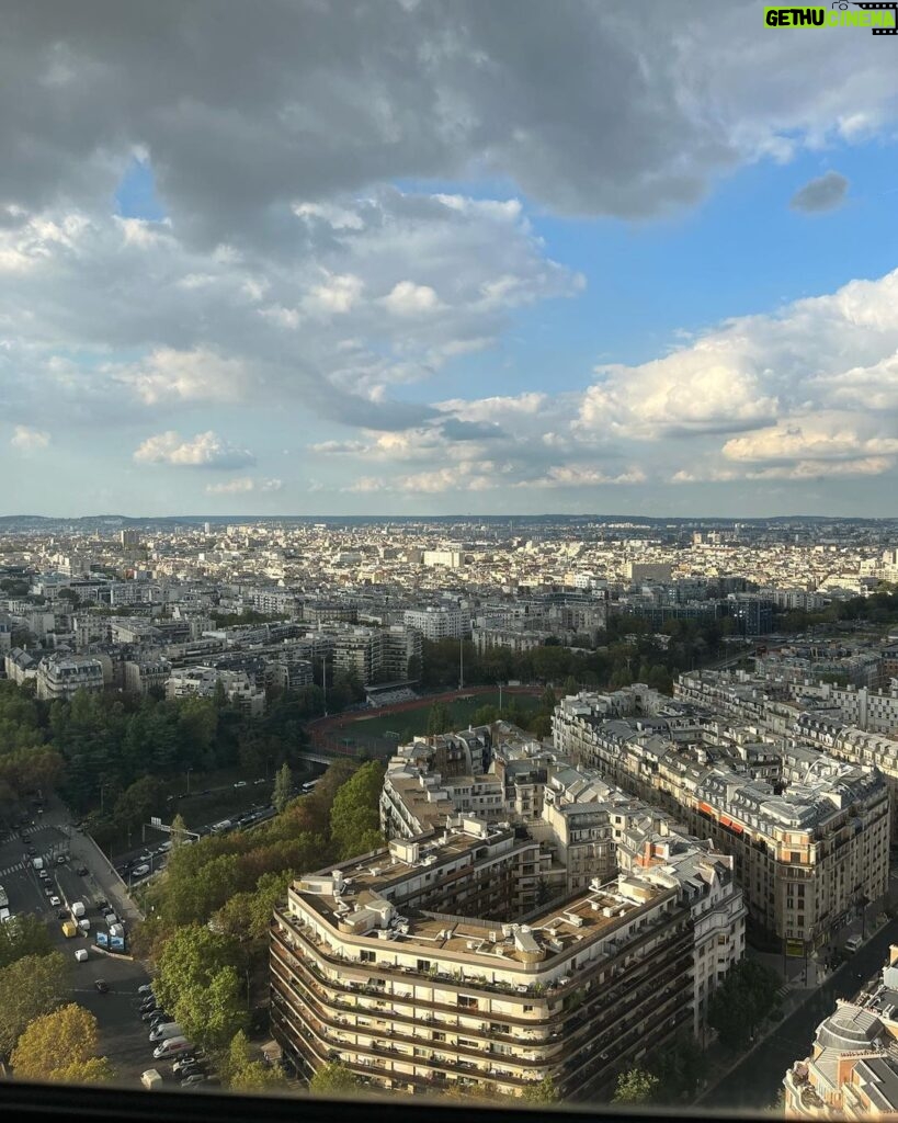 Jeon So-yeon Instagram - Bye Paris 🥖 Paris, France