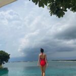 Jeon So-yeon Instagram – 발리발리🐚 Jimbaran Beach, Bali