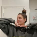 Jess Conte Instagram - a little day in the life that i made before leaving australia 🥰🌞🩷☁️ ft. @disneymagickingdoms! click the link in my bio to download :)