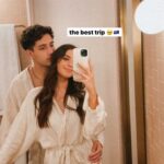 Jess Conte Instagram - "how lucky am i to have something that makes saying goodbye so hard." 💛💛💛