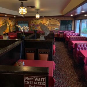 Jessica Barden Instagram - Today I am going to feature Lal Mirch in studio city. A family run Indian restaurant that is cosy, affordable, DELICIOUS and cooked by the best most generous people. I come from Leeds so I grew up with amazing Indian food all around me, so easy to get, it was my families go to meal for an evening out together or for a treat at home. We always went to Akbar’s in Bradford, my grandad was obsessed with it, for anyone who wants to wander down memory lane with me. I can’t lie, I have not really had a lot of good Indian food in Los Angeles (I’m sorry though I hear it’s worth the trip to Artesia lol) but I found this place through the @eater_la list they made and haven’t looked back since. Their practices during the quarantine are beyond safe and the people who work here are kind and lovely. My favourite things here are the chicken tikka, saag paneer, veggie korma, aubergines and of course the ONION BHAJIS. I can’t explain how much I love onion bhajis, and these ones are seriously amazing the best (better than monafs @billmilner ) I can’t recommend this place enough, they don’t even have an Instagram, they don’t give a fuck, they just out here making good food. Go check them out, search online or check @yelp and call in to make an order 🤘🏼