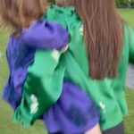 Jessica Barden Instagram - 🌸hawai holidays🌸 poke nachos everyday, the best 🌅 , fireworks on the beach ✨ , working up an appetite for 🔥 iykyk and Jed 🦦 @maunalaniauberge we love you forever and ever and we will see you soon hehe Mauna Lani, Auberge Resorts Collection