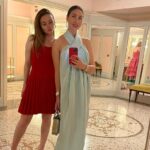 Jessica Barden Instagram - Como fomo pt2