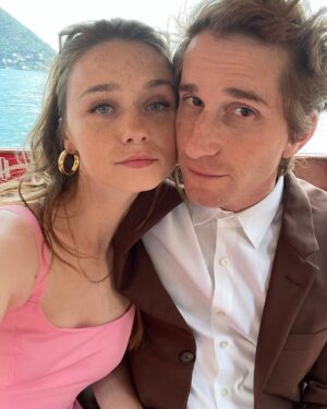 Jessica Barden Instagram - Como
