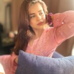 Jigyasa Singh Instagram - Watching the perfect hour with fav song ! 🌅