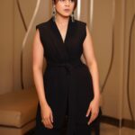 Jigyasa Singh Instagram - Last night for universal india awards 2023 ⭐️ Styled by - 🙋🏻‍♀️ Photographer - @rk_fotografo Repped by - @oceanmediapr