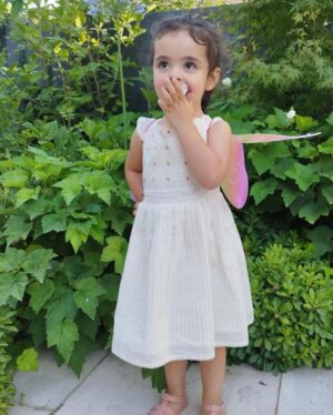 José Miguel Viñuela Instagram - Una princesita q nos tiene locos de amor a todos.. #elisa #amor #hijos #familia