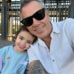 José Miguel Viñuela Instagram - Y aquí estamos nuevamente.. Postulando a la Elisa al Colegio.. Lo pasò increíble, jugamos y le hicieron entrevista. El Papá también està feliz!!! Una nueva cuota de incorporación y matrícula!!!! 🤣🤣🤣🤣🤣🤣🤣🤣🤣🤣🤣🤣 Pero todo vale la pena por estas preciosuras.. ❤️❤️❤️❤️❤️ #amor #familia #examendeadmisión