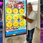 José Miguel Viñuela Instagram - Este jueves regalamos 1.000.000 entre todos los q jueguen en www.alasuertedelaolla.cl Aprovechen!! Además nos veremos a las 13:30 hrs en un especial de Desde Mi Cocina Con La Nené Los esperamos!!! Y recuerda q te puedes ganar un auto 0 km @brunofritsch.cl jugando en el Gran Papu!!!!